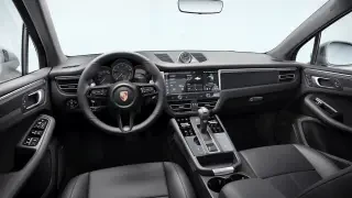 2026 Porsche Macan - Image 29 of 31
