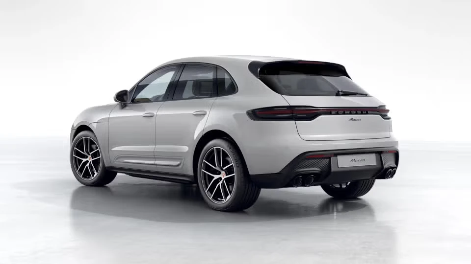 2026 Porsche Macan - Image 19 of 31
