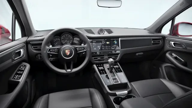 2026 Porsche Macan - Image 30 of 31