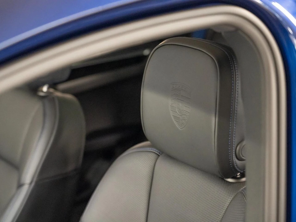 2026 Porsche Macan Electric - Image 24 of 28