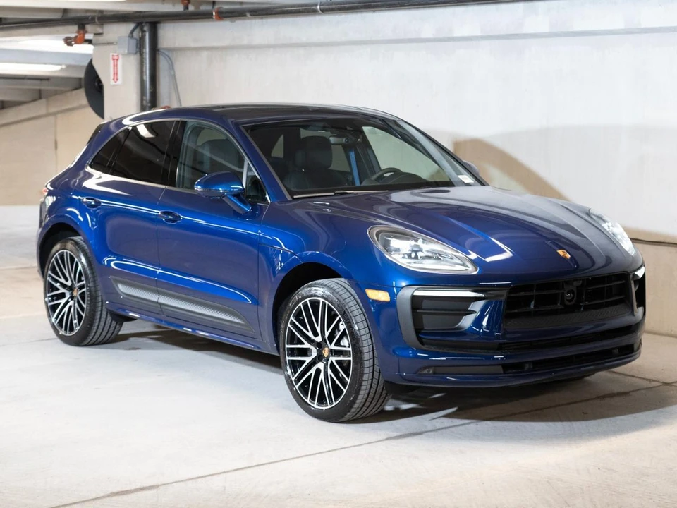 2026 Porsche Macan Electric - Image 7 of 28