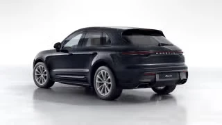 2026 Porsche Macan - Image 17 of 30