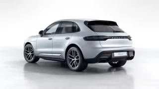 2026 Porsche Macan - Image 17 of 31