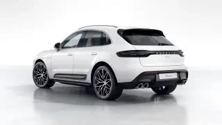 2026 Porsche Macan - Image 21 of 31