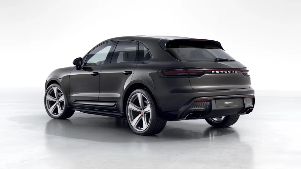2026 Porsche Macan - Image 20 of 31