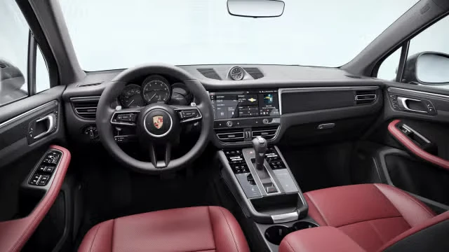 2026 Porsche Macan - Image 26 of 31