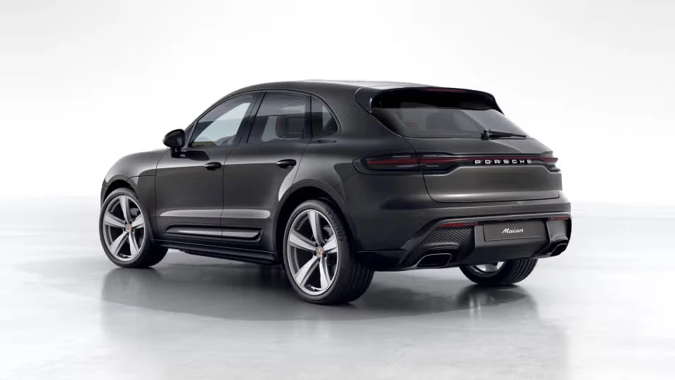 2026 Porsche Macan - Image 19 of 31
