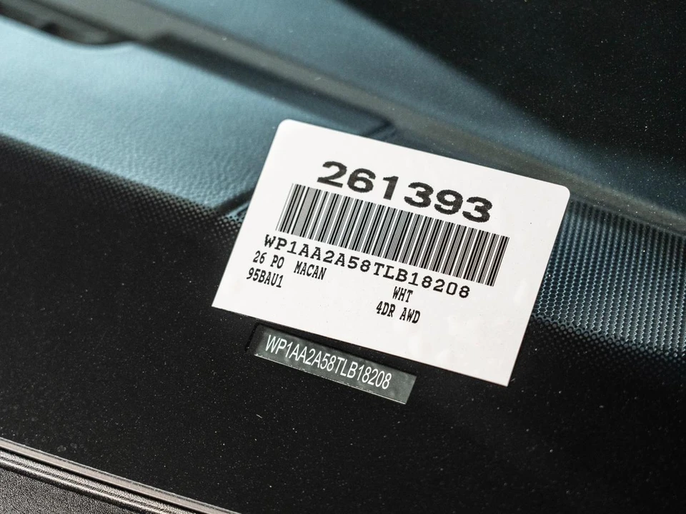 2026 Porsche Macan Electric - Image 28 of 28