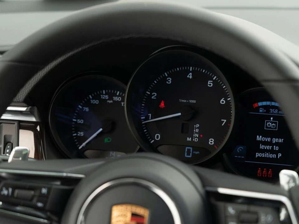 2026 Porsche Macan Electric - Image 29 of 30