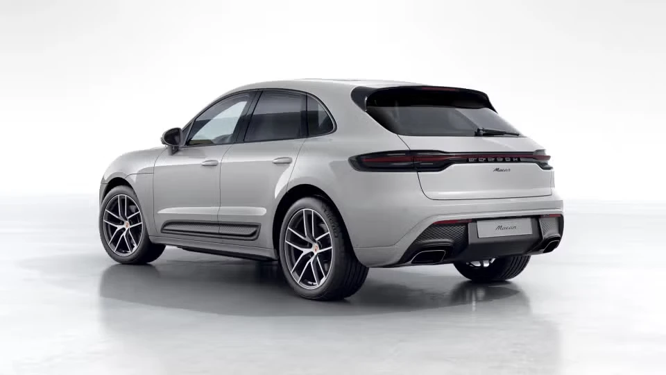 2026 Porsche Macan - Image 19 of 30