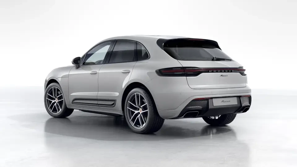 2026 Porsche Macan - Image 23 of 30