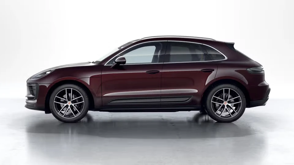 2026 Porsche Macan - Image 11 of 30