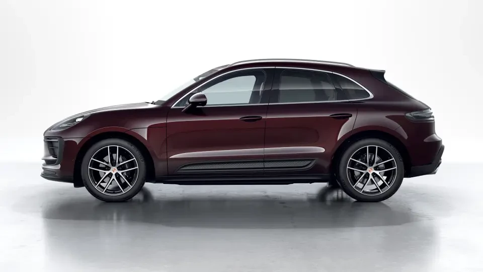 2026 Porsche Macan - Image 15 of 30