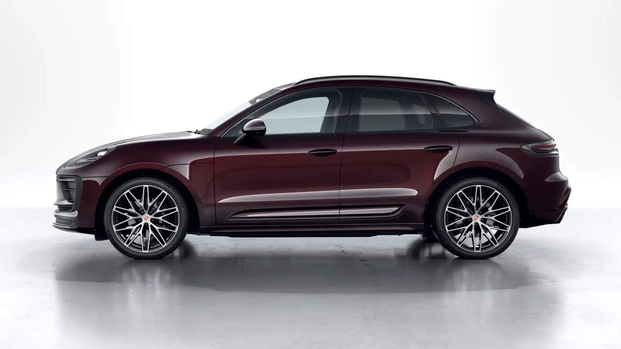 2026 Porsche Macan - Image 16 of 30