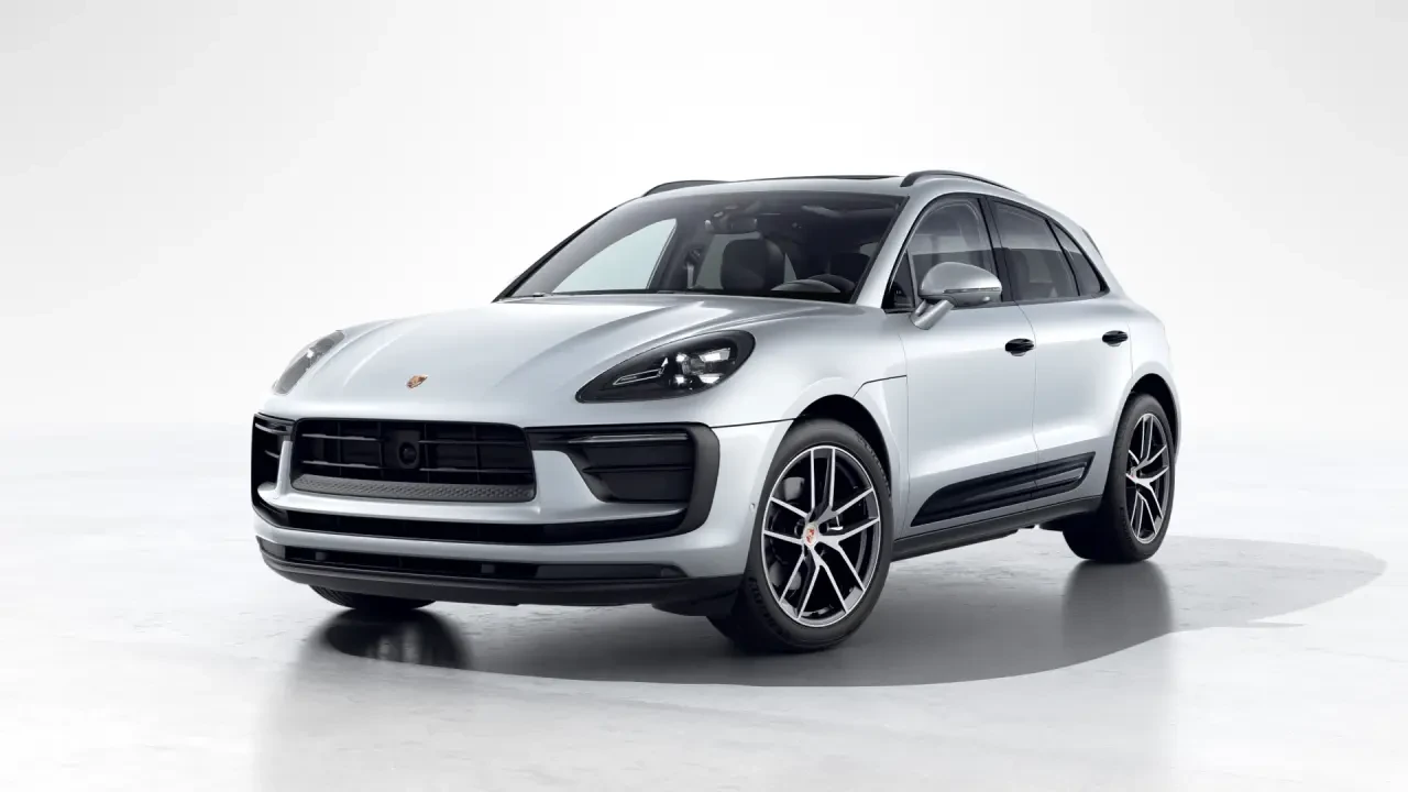 2026 Porsche Macan - Image 8 of 30