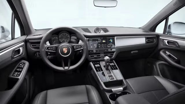 2026 Porsche Macan - Image 26 of 30
