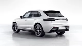 2026 Porsche Macan - Image 17 of 30