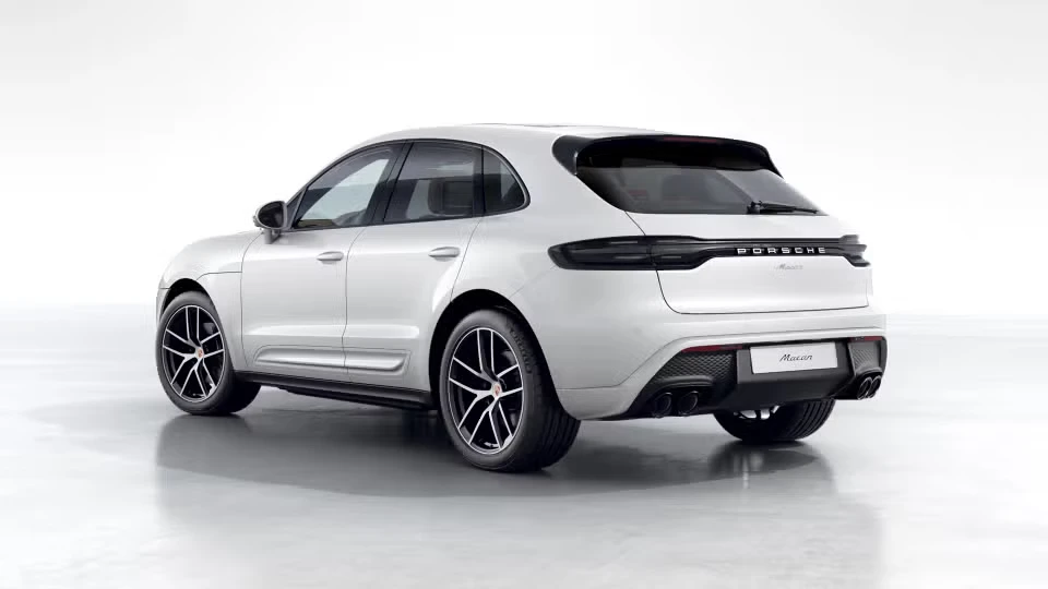 2026 Porsche Macan - Image 19 of 30