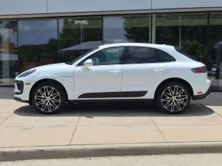 2026 Porsche Macan Electric - Image 9 of 31