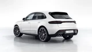 2026 Porsche Macan - Image 21 of 30