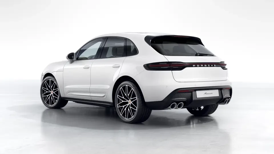 2026 Porsche Macan - Image 23 of 30
