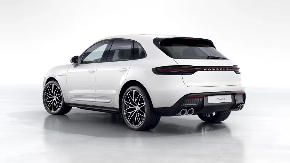 2026 Porsche Macan - Image 19 of 30