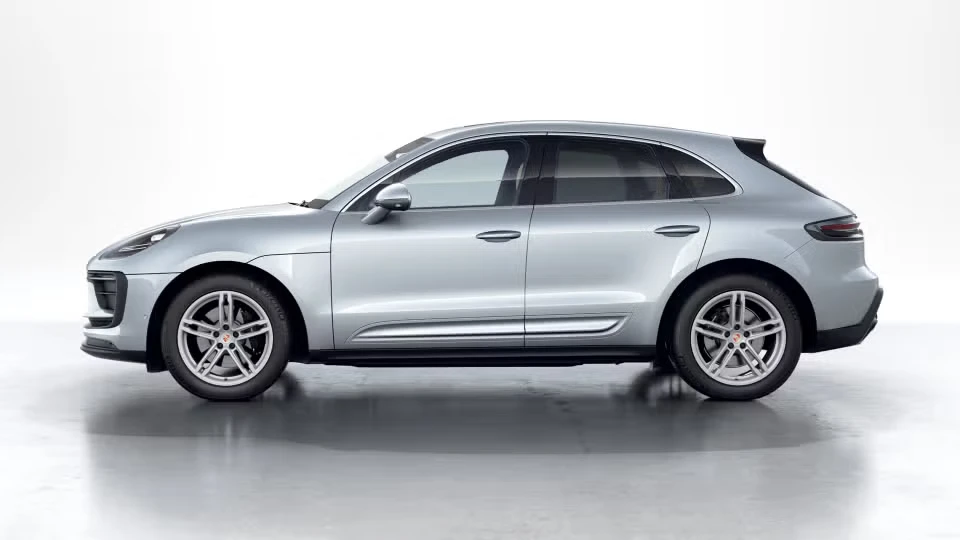 2026 Porsche Macan - Image 11 of 30