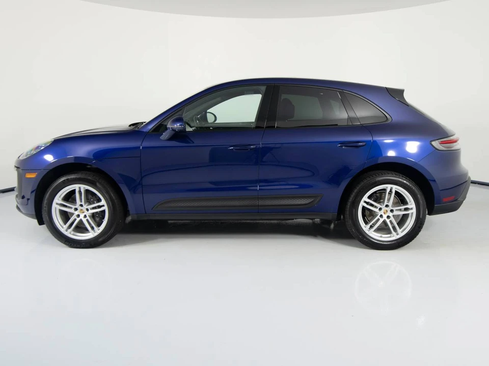 2026 Porsche Macan Electric - Image 2 of 5
