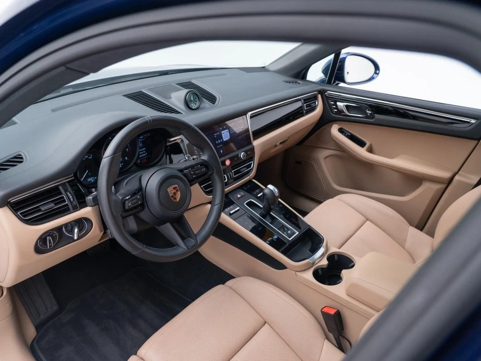 2026 Porsche Macan - Image 5 of 31