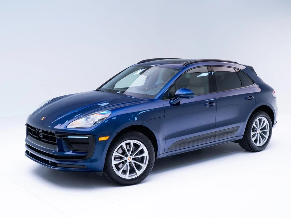 2026 Porsche Macan - Image 2 of 31