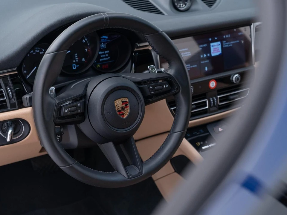 2026 Porsche Macan - Image 20 of 31