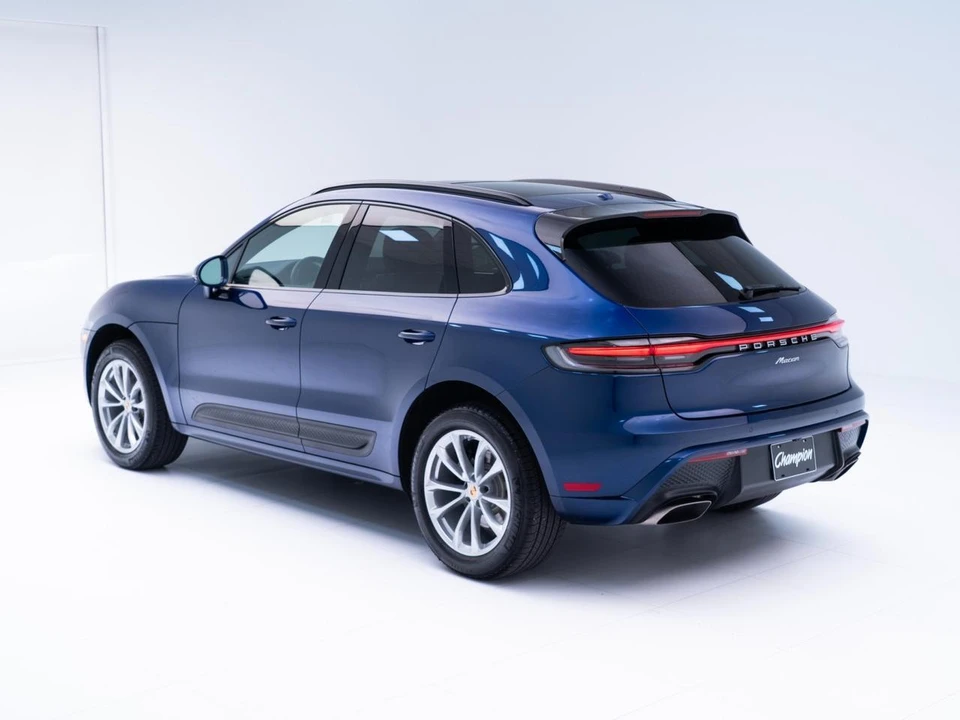 2026 Porsche Macan - Image 4 of 31