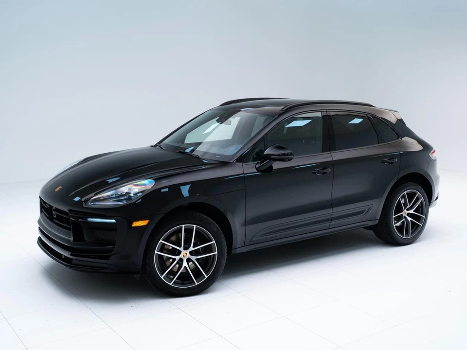 2026 Porsche Macan - Image 2 of 31