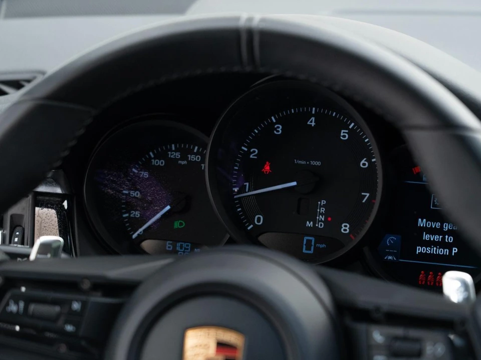 2026 Porsche Macan - Image 31 of 31