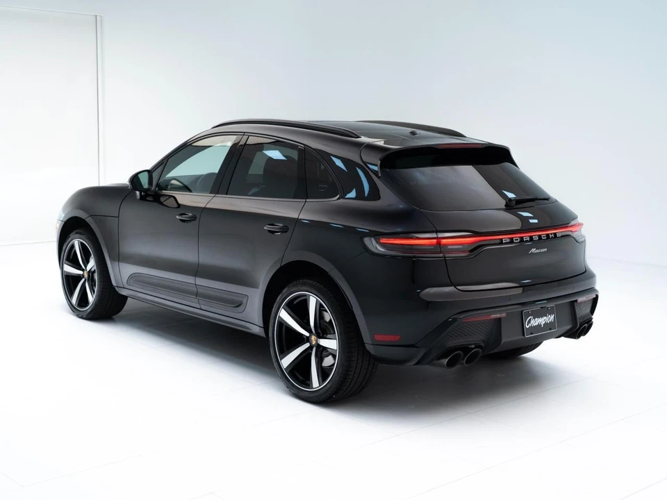 2026 Porsche Macan - Image 4 of 31