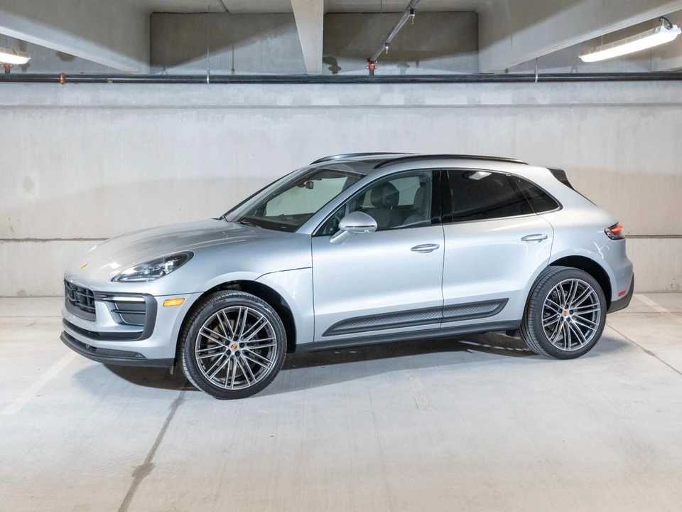 2026 Porsche Macan - Image 2 of 31