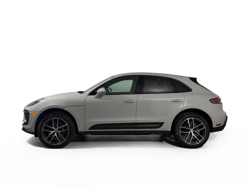 2026 Porsche Macan Electric - Image 2 of 5