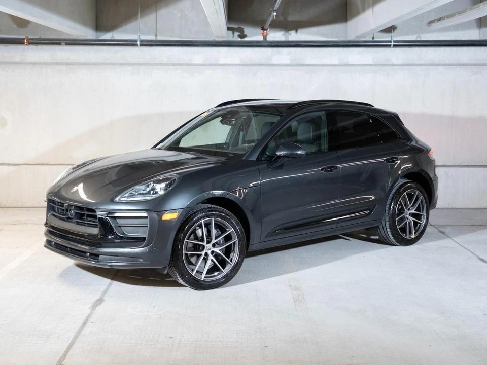 2026 Porsche Macan Electric - Image 2 of 30