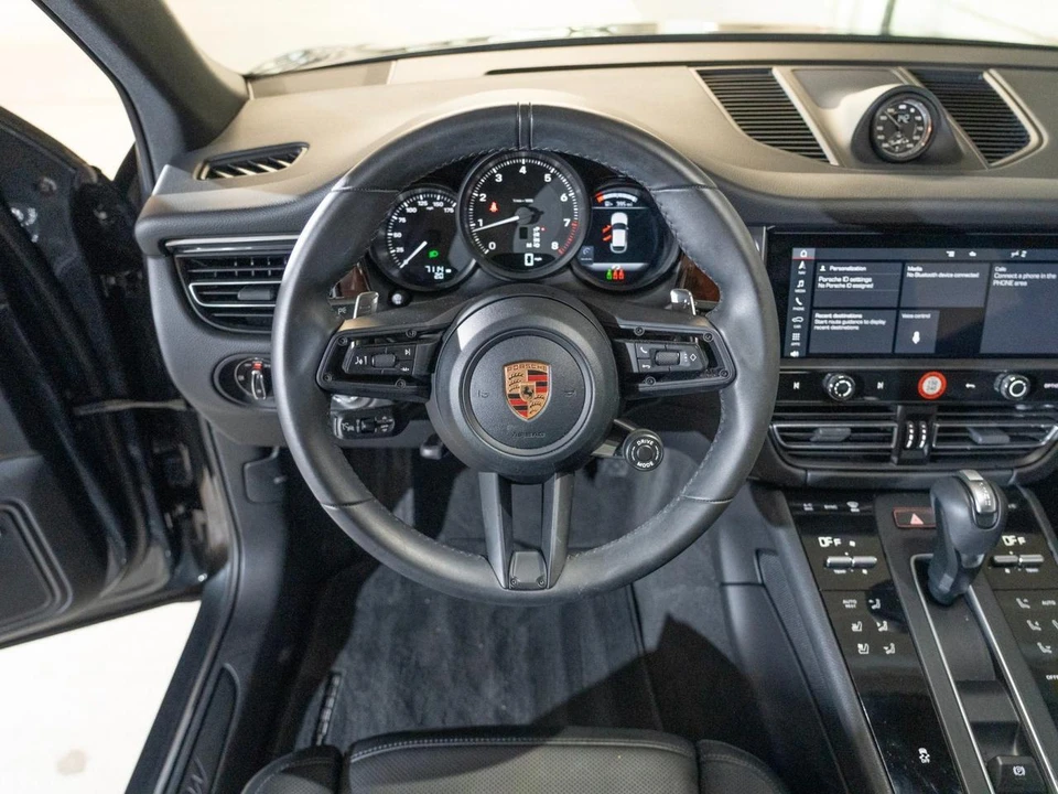 2026 Porsche Macan Electric - Image 29 of 30