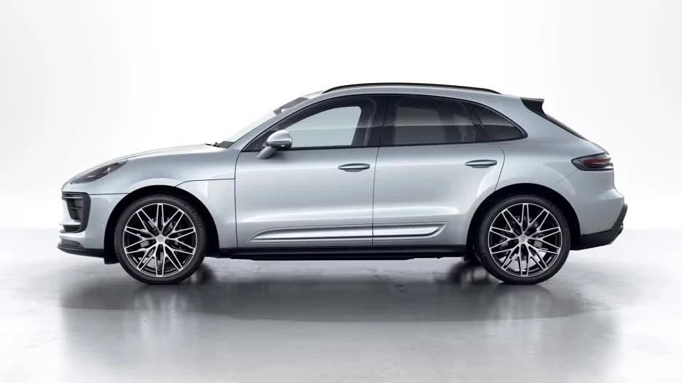 2026 Porsche Macan - Image 11 of 31