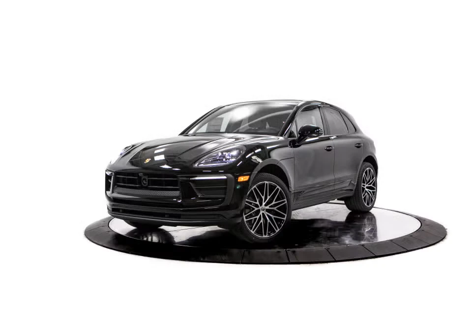 2026 Porsche Macan - Image 3 of 31