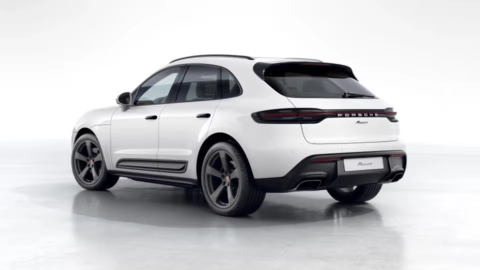 2026 Porsche Macan - Image 19 of 31