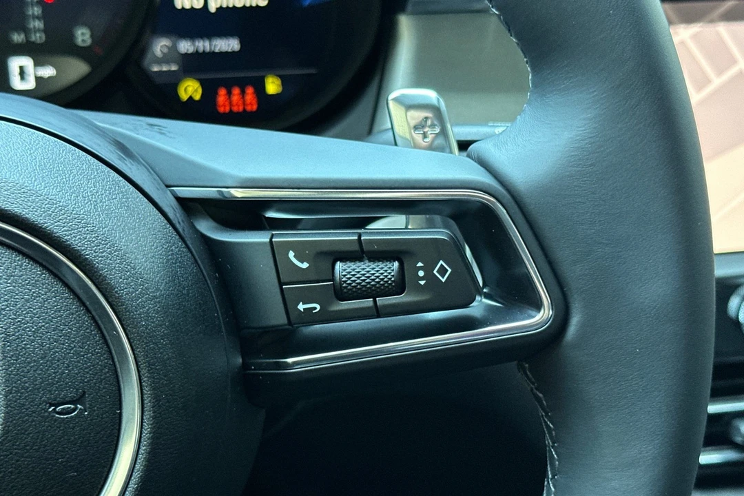 2026 Porsche Macan Electric - Image 31 of 31