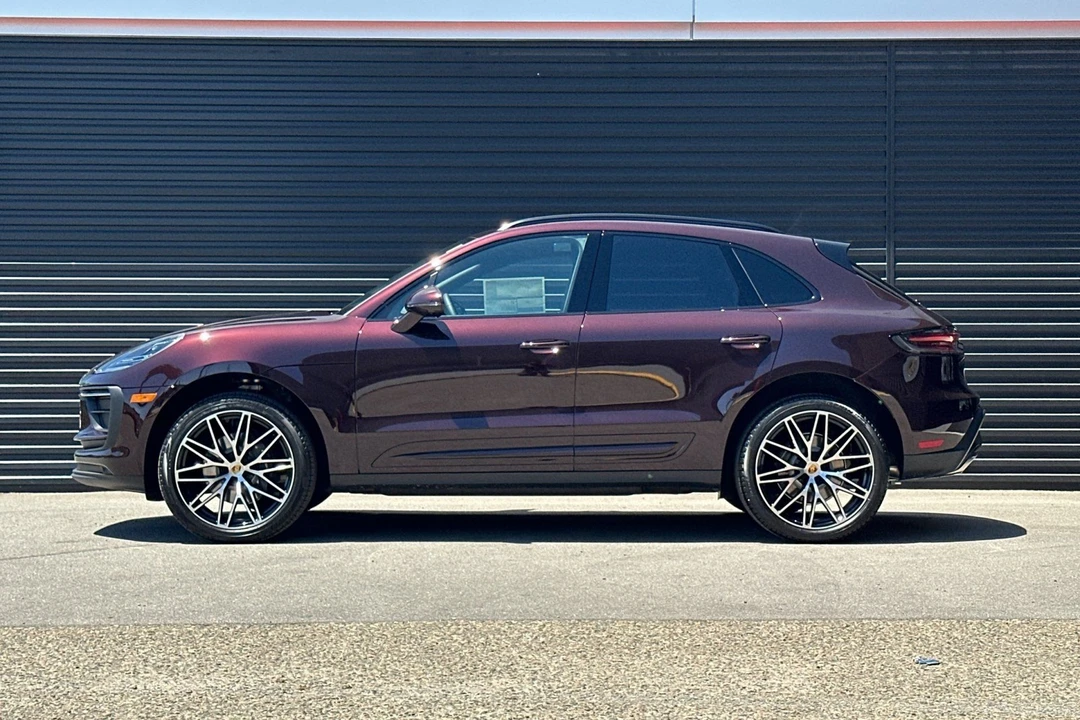 2026 Porsche Macan Electric - Image 2 of 31