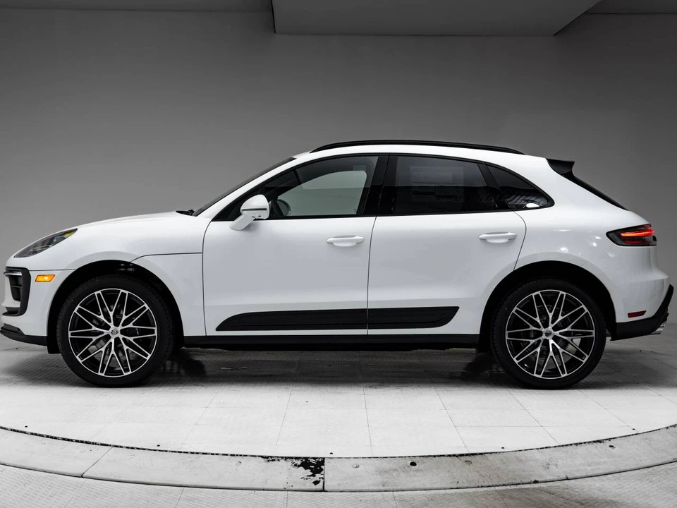 2026 Porsche Macan - Image 2 of 5