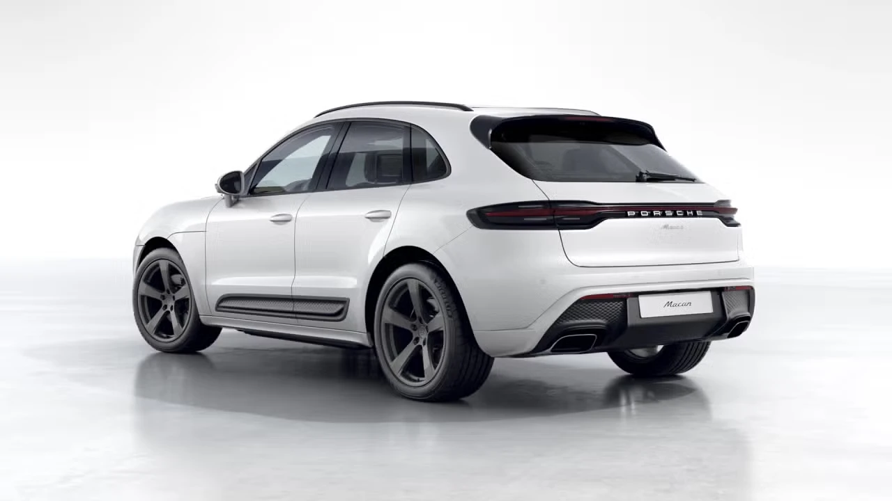 2026 Porsche Macan - Image 20 of 30