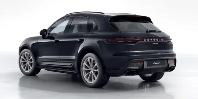 2026 Porsche Macan - Image 22 of 31