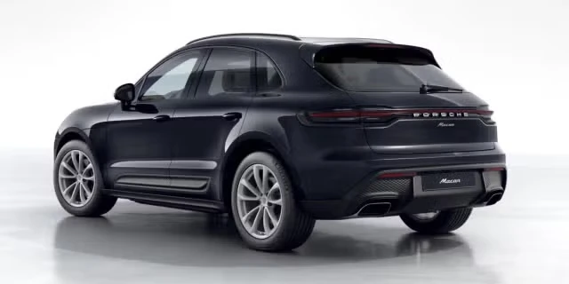 2026 Porsche Macan - Image 18 of 31