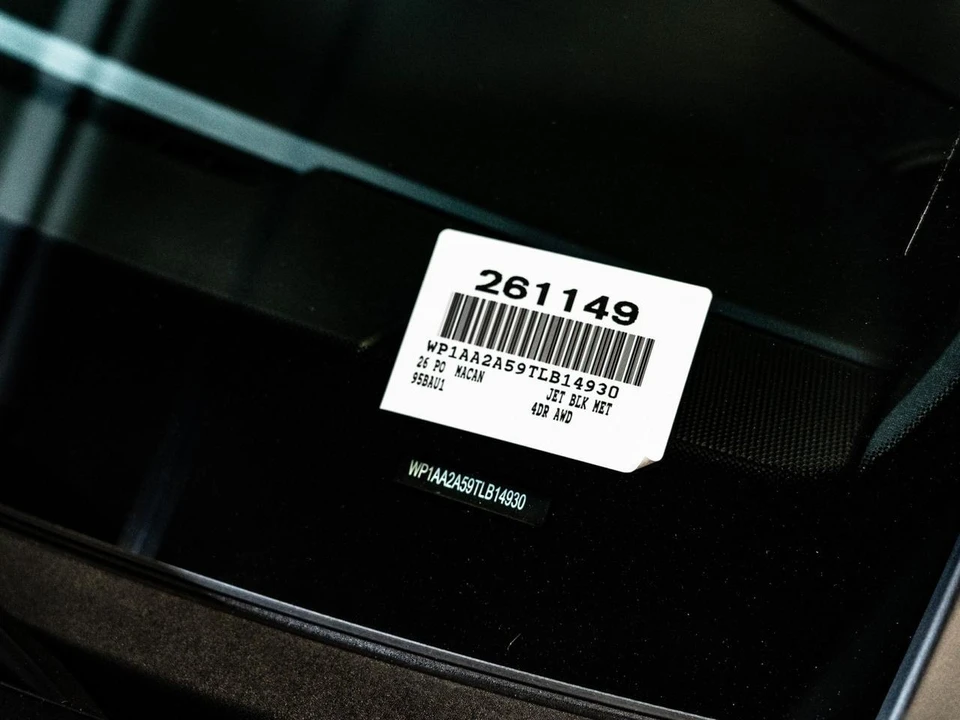 2026 Porsche Macan - Image 26 of 26