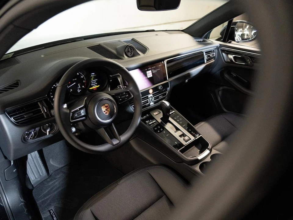 2026 Porsche Macan - Image 4 of 26